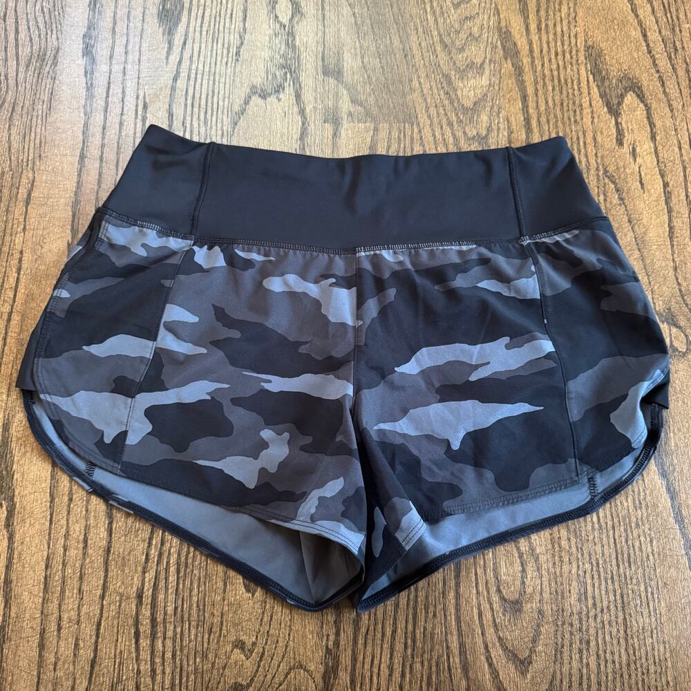 Athleta Womens Black Gray Camo Athletic Running Shorts with Liner Size Small